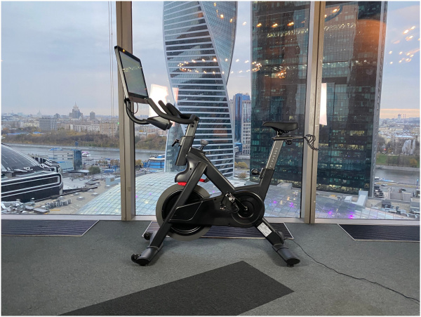 Велотренажер (спин-байк) MotionFan QX 1 Pro