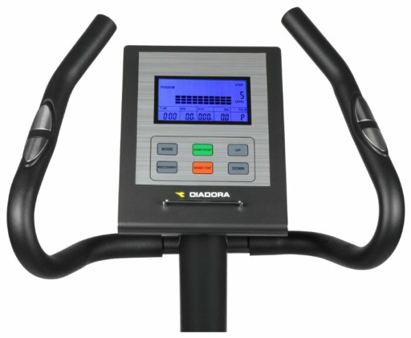 Вертикальный велотренажер Diadora Fitness Nowa