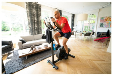 Вертикальный велотренажер DOMYOS EB 900