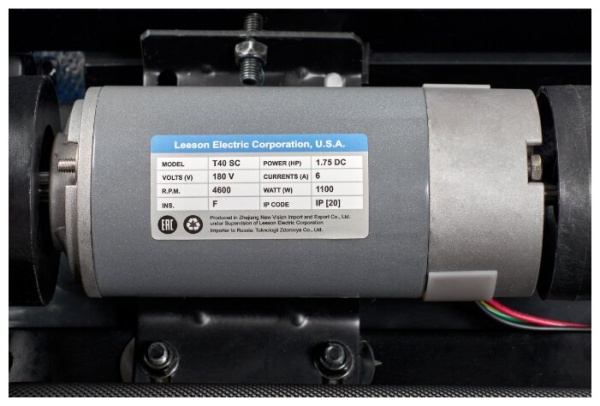 Электрическая беговая дорожка Titanium One T40 SC