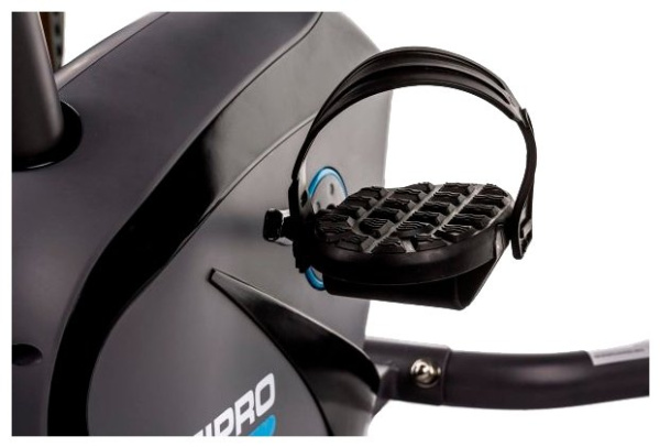 Вертикальный велотренажер Zipro Fitness Beat